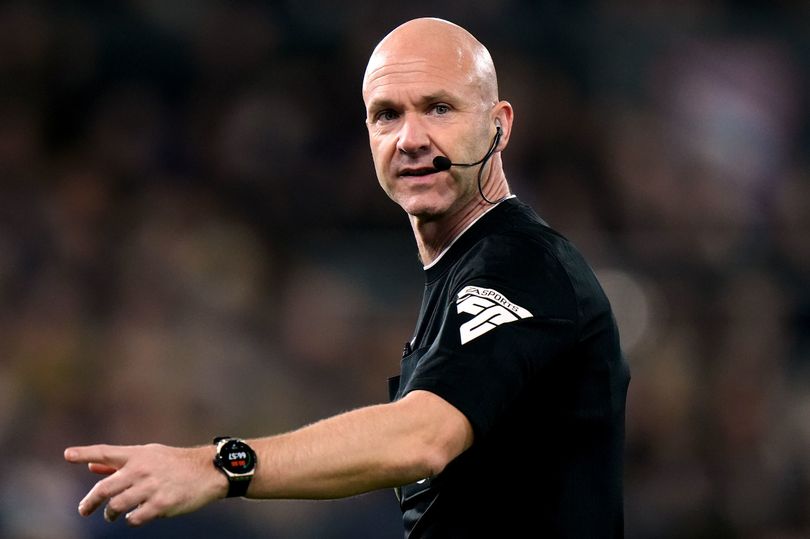 La Premier League toma una decisión importante sobre el árbitro Anthony Taylor tras la polémica entre el Tottenham y el Chelsea